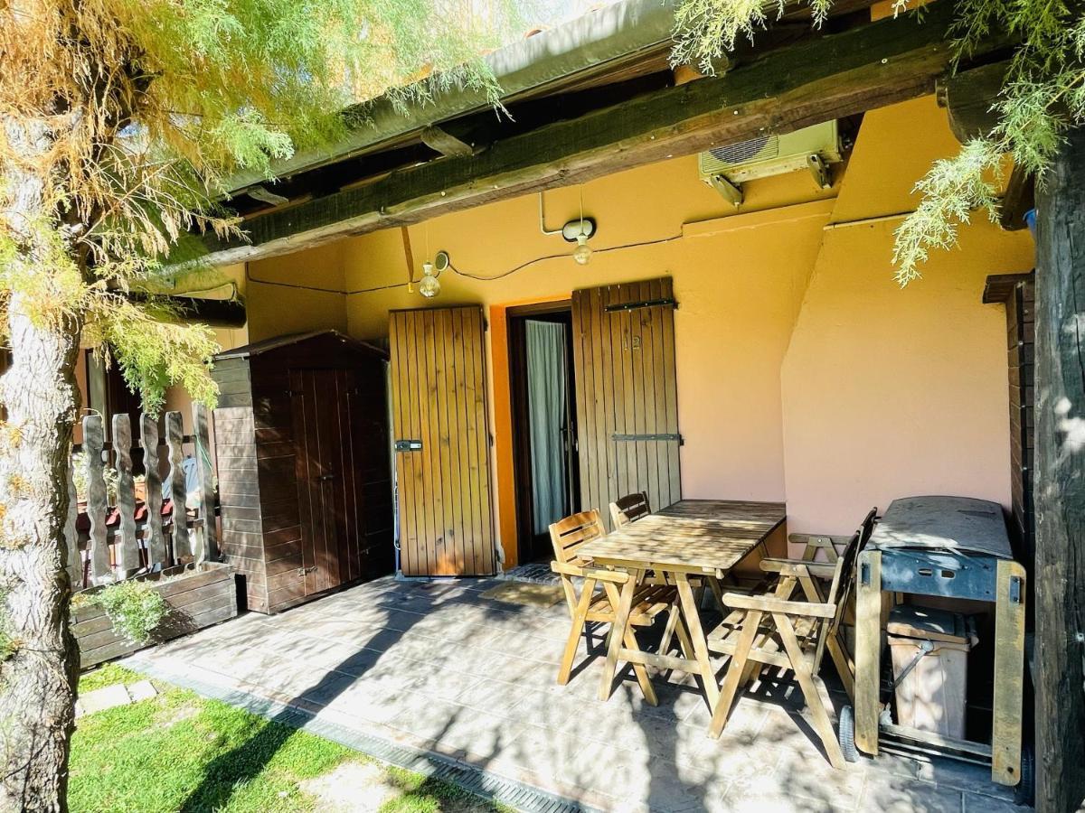 Appartement Borgo Del Nibbio à Porto Levante Extérieur photo