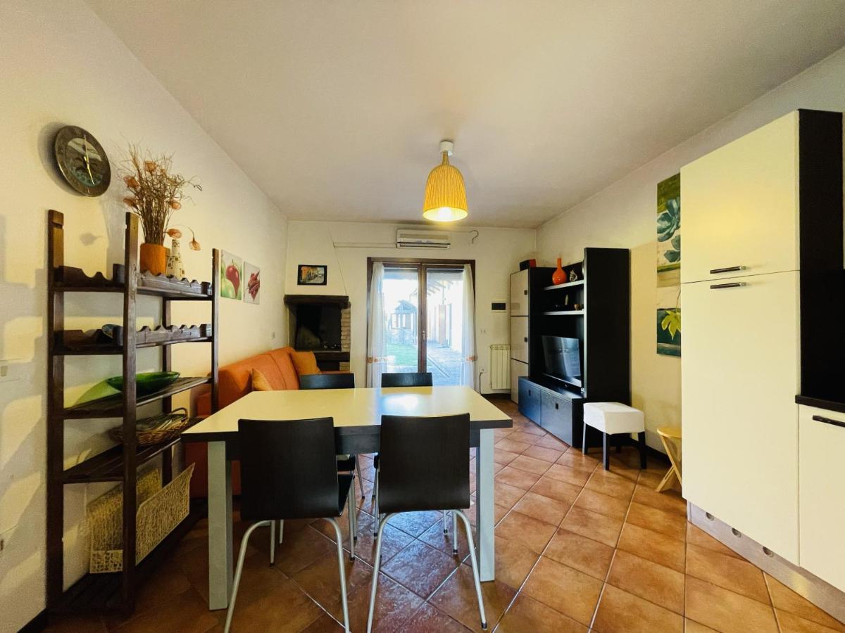Appartement Borgo Del Nibbio à Porto Levante Extérieur photo